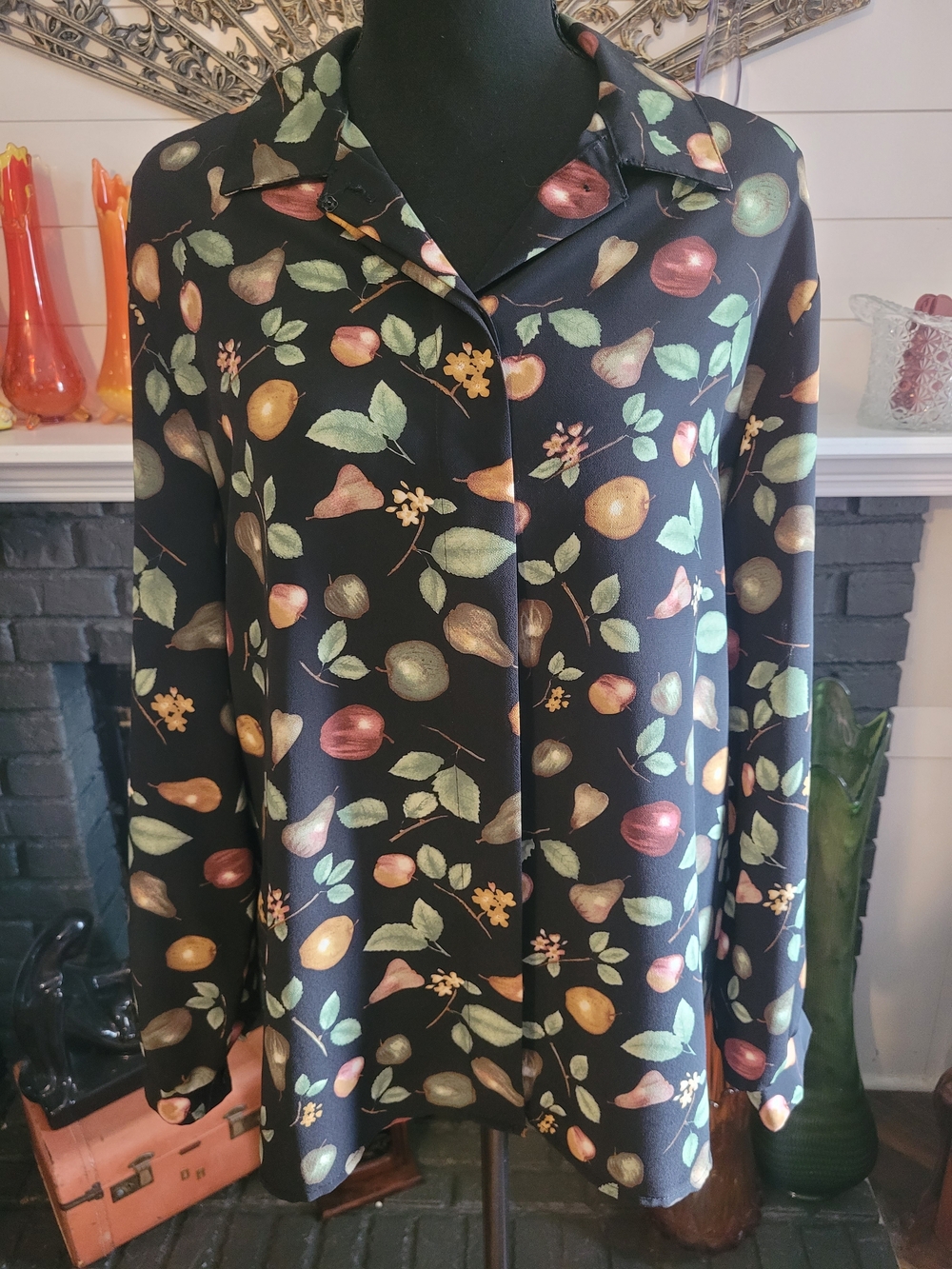 Vintage Nikki Fruit Button Down Long Sleeve Blouse